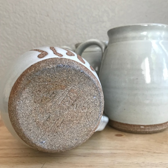 Vintage Abstract Figural Studio Pottery Mug - Picture 7 of 7